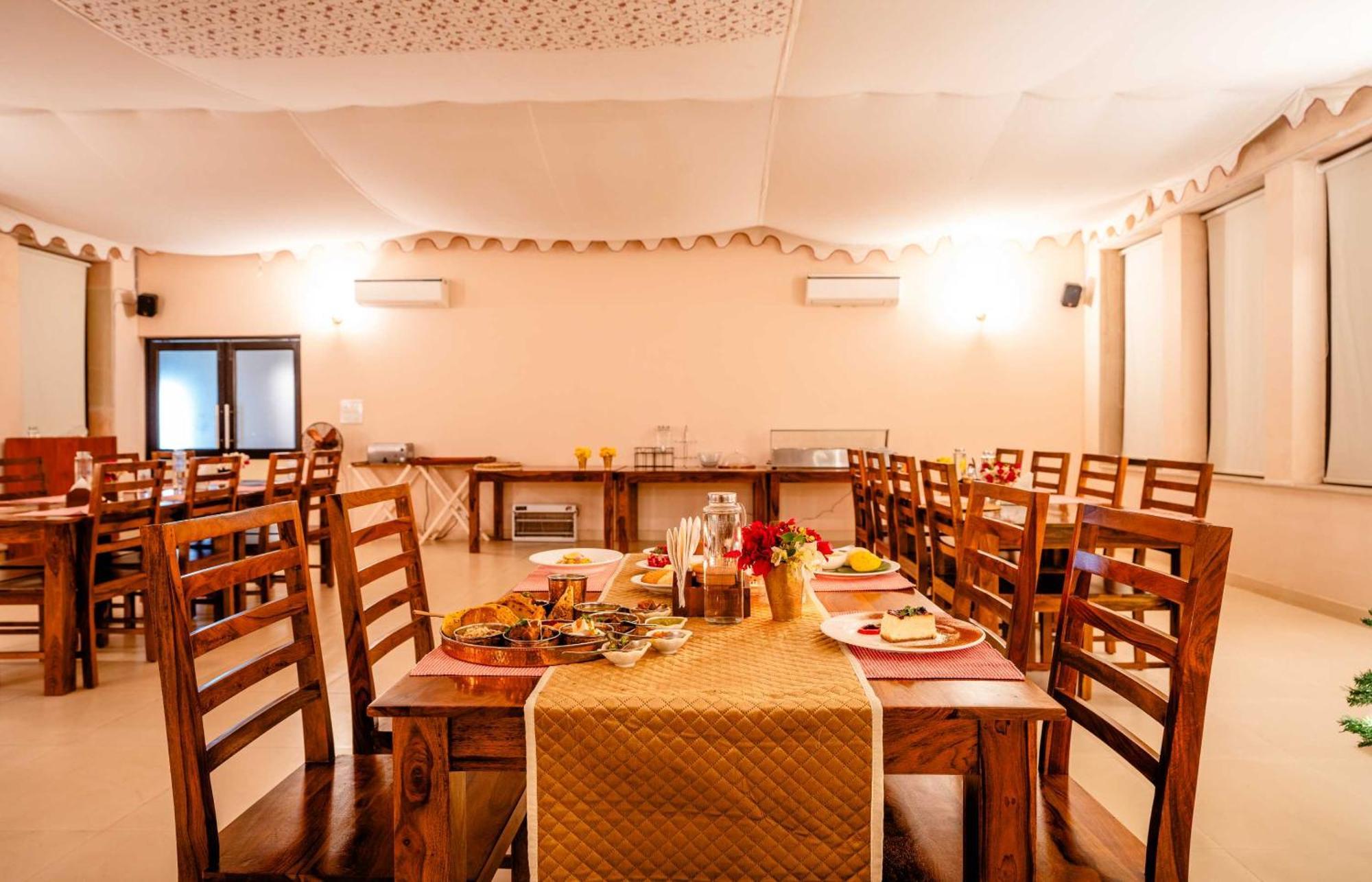 Guldaar Sariska - A Luxury Forest Resort Tehla 外观 照片