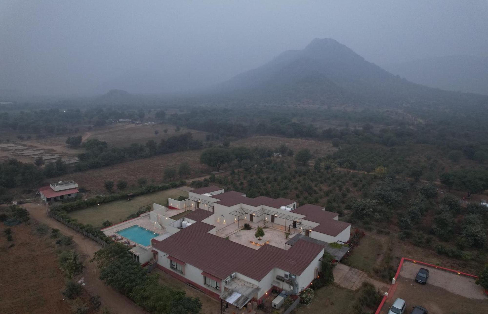 Guldaar Sariska - A Luxury Forest Resort Tehla 外观 照片